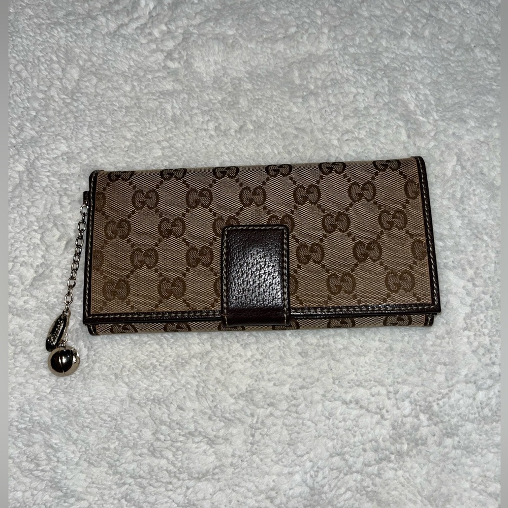 Pre-loved vintage Gucci
